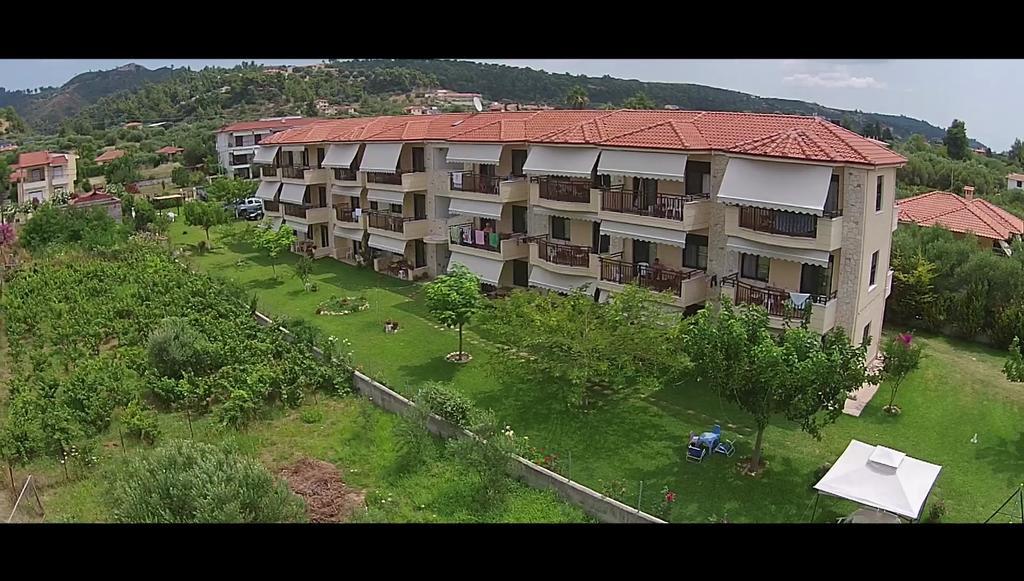 Stella Meri Studios - Apartments Неа Скиони Екстериор снимка
